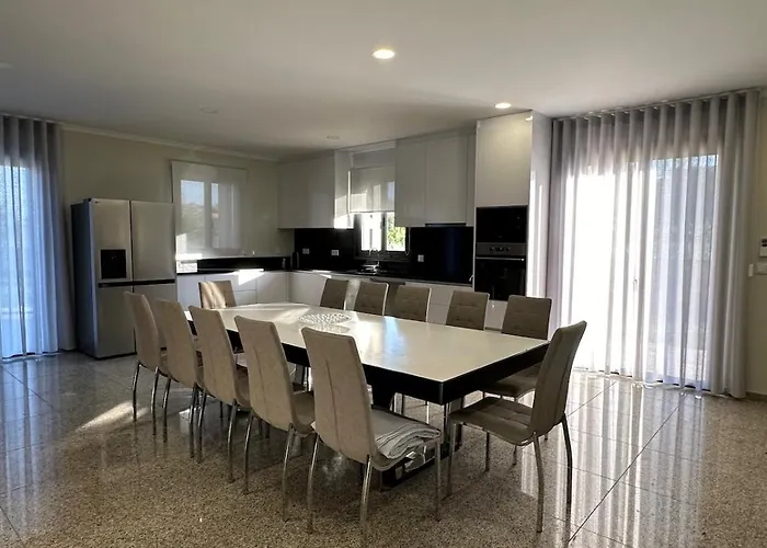 Belle Et Grande Maison Parada Braganca Portugal * Bicas