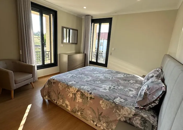 Belle Et Grande Maison Parada Braganca Portugal